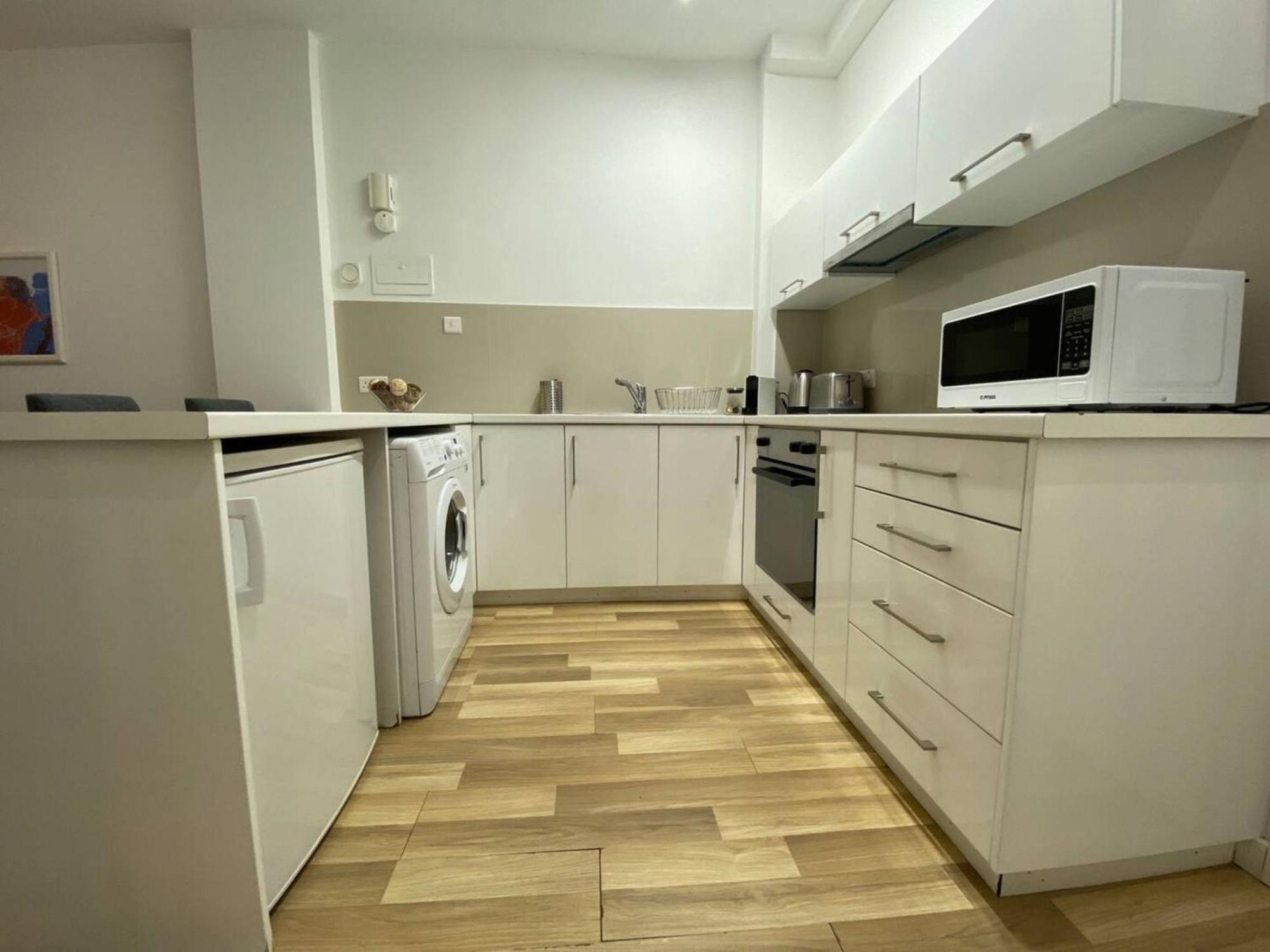 Seabreeze City Center Flats By Trulycyprus ليماسول المظهر الخارجي الصورة