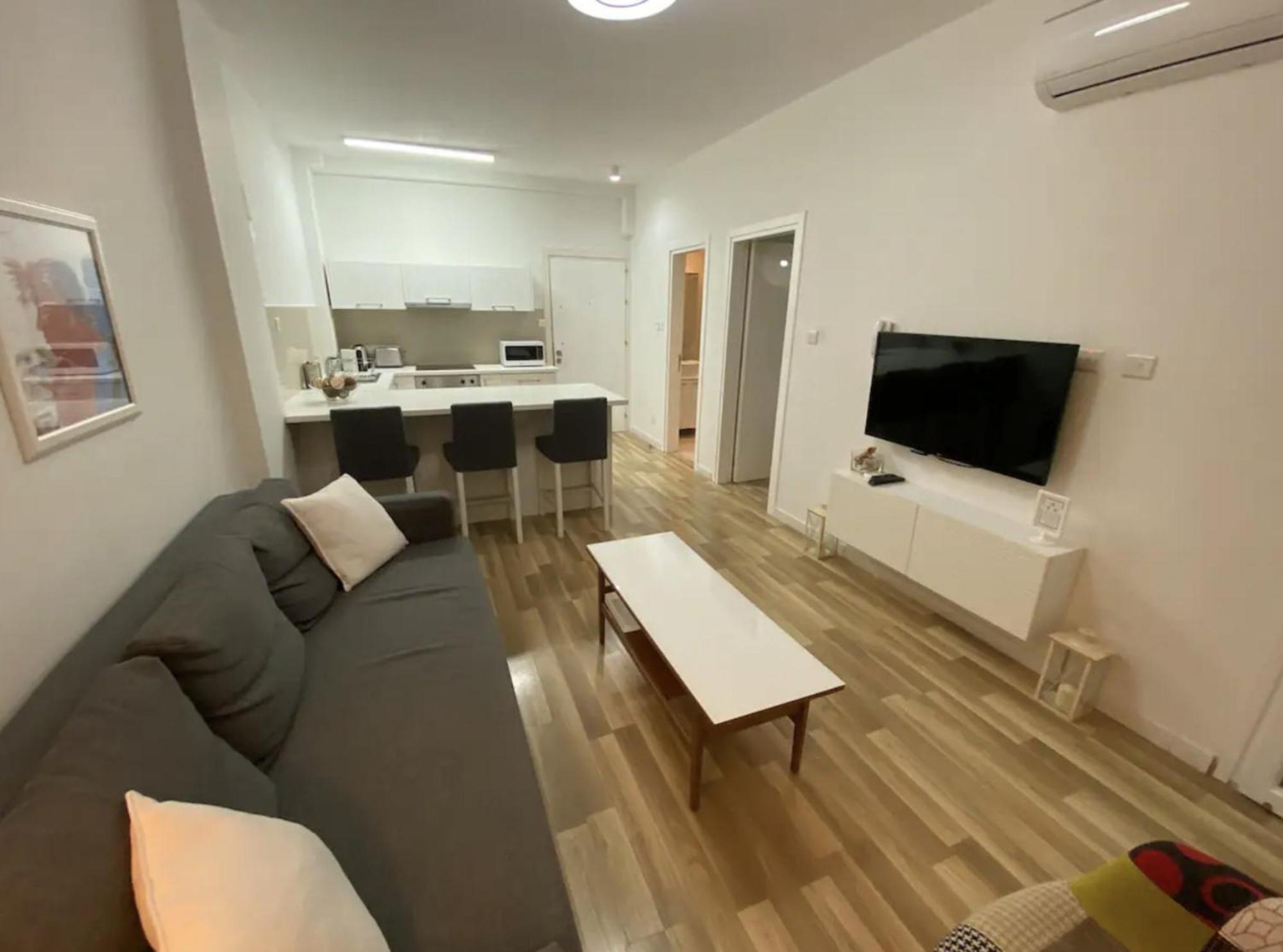 Seabreeze City Center Flats By Trulycyprus ليماسول المظهر الخارجي الصورة