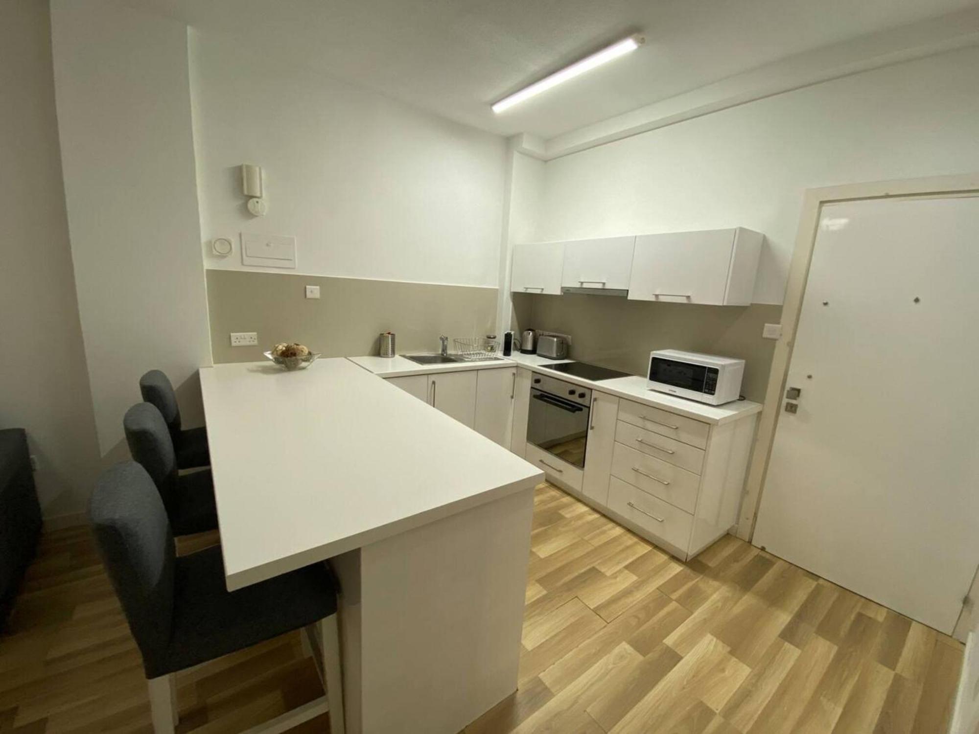 Seabreeze City Center Flats By Trulycyprus ليماسول المظهر الخارجي الصورة