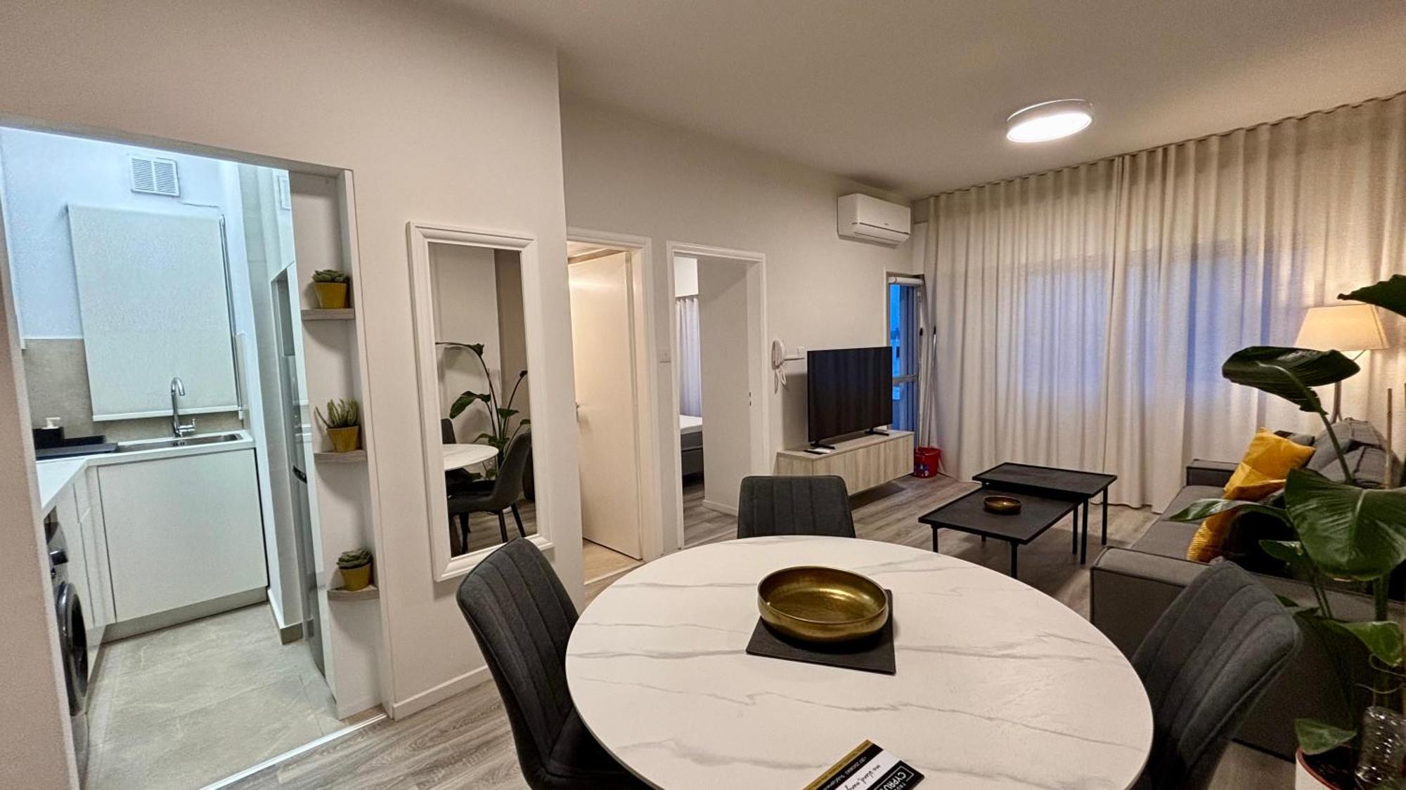 Seabreeze City Center Flats By Trulycyprus ليماسول المظهر الخارجي الصورة