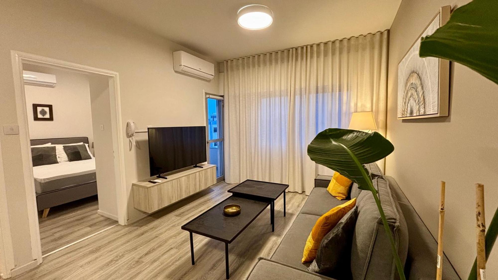 Seabreeze City Center Flats By Trulycyprus ليماسول المظهر الخارجي الصورة